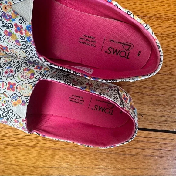 Toms Multicolor Sugar Skull day of the dead print size 8 good condition - Picture 3 of 6